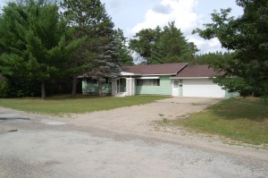 112 Dale St With Paved Street
