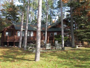 106 Flag Point Higgins Lake